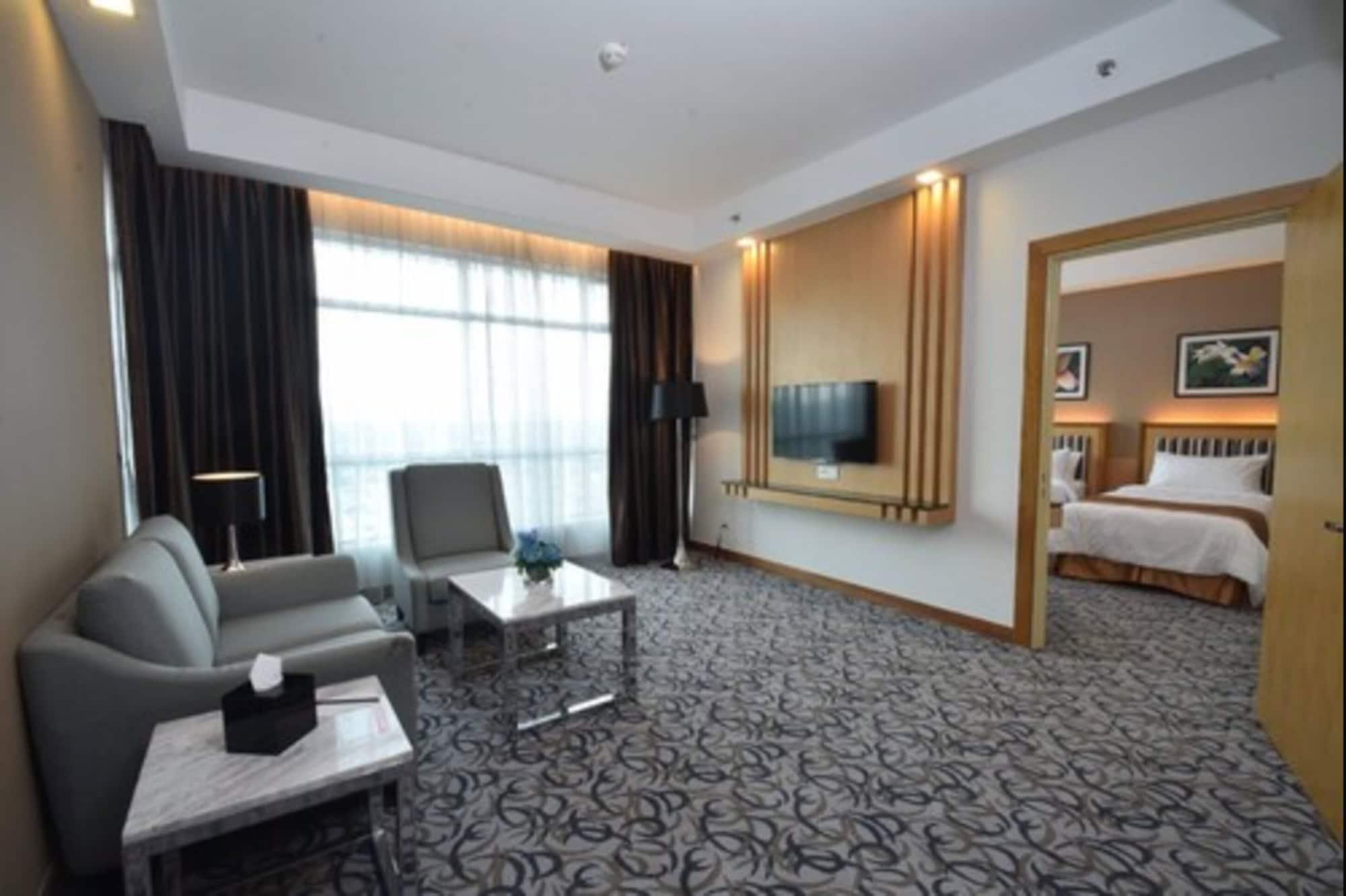 Tenera Hotel Bangi Esterno foto Suite