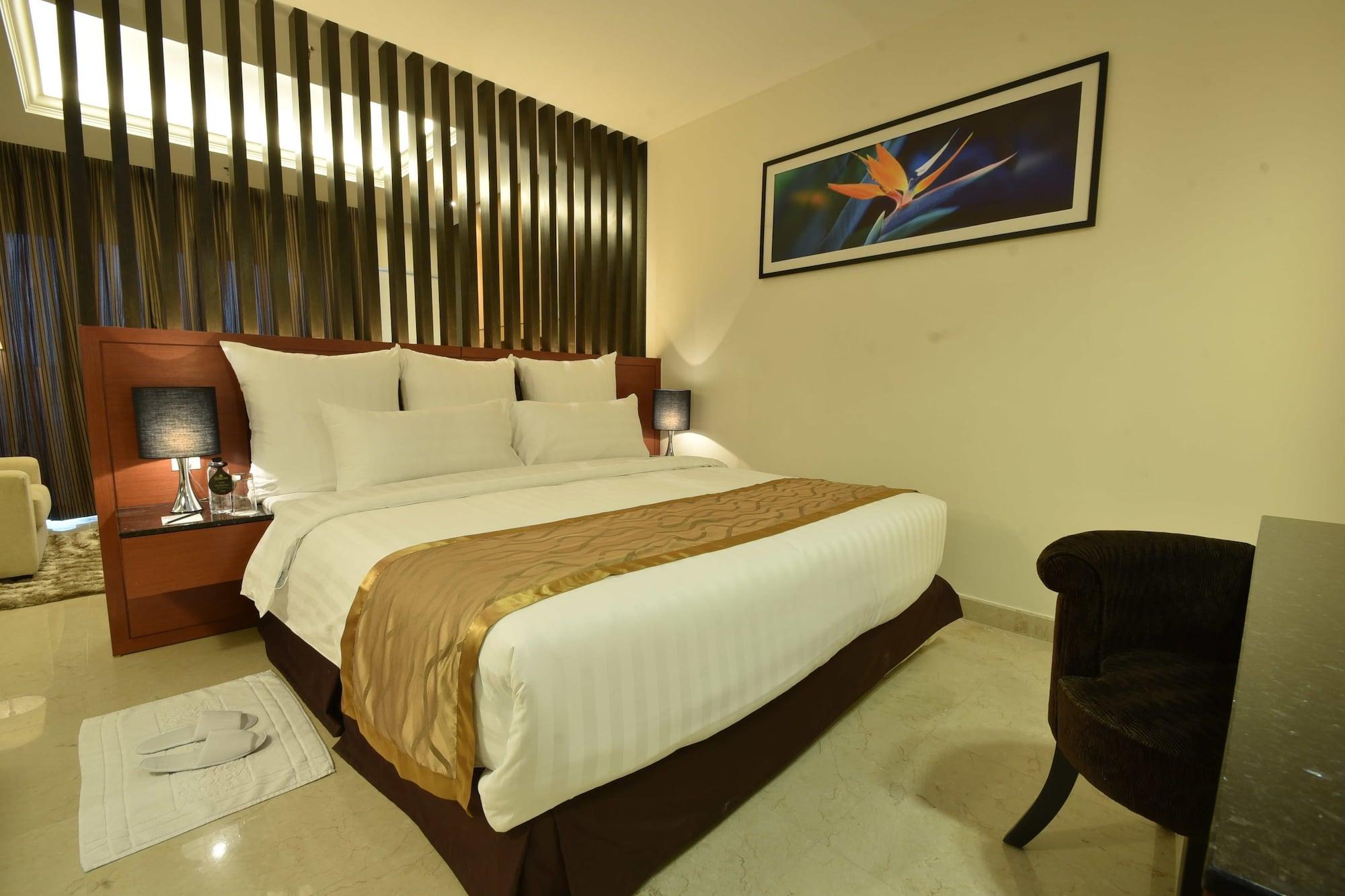 Tenera Hotel Bangi Esterno foto A bedroom at the hotel